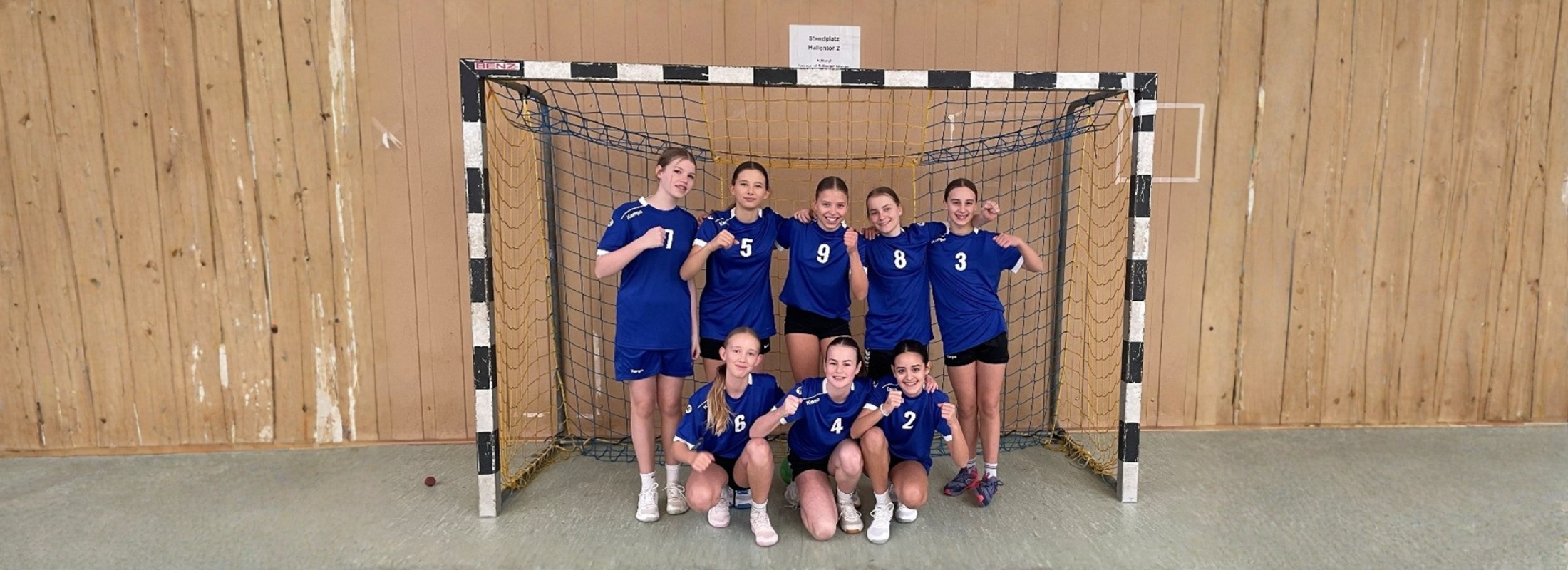 Handballerinnen bei Jugend trainiert für Olympia